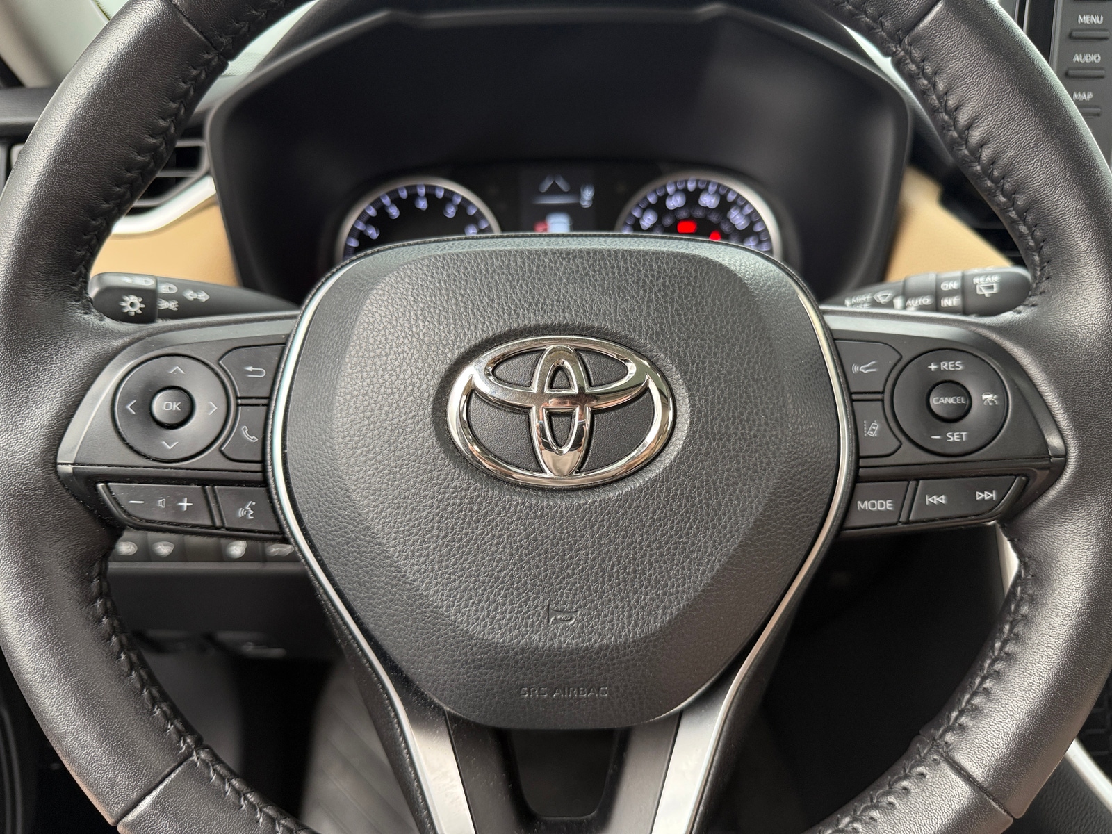 Thumbnail: 2022 Toyota RAV4 - 5