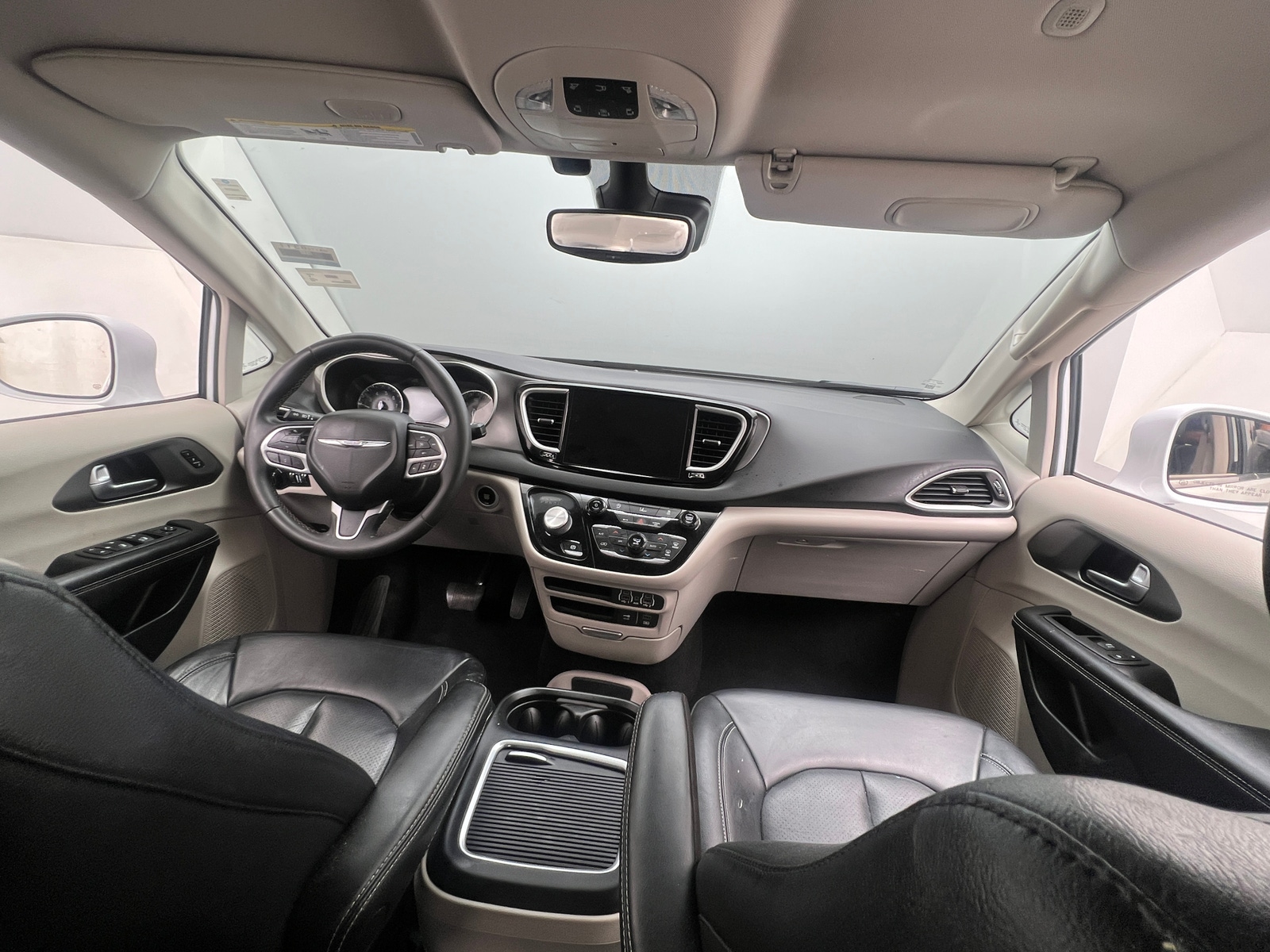 Thumbnail: 2022 Chrysler Pacifica - 2