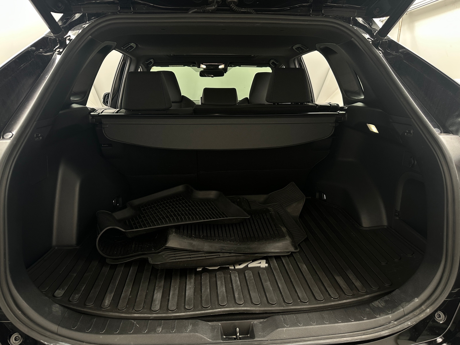 Thumbnail: 2023 Toyota RAV4 - 7