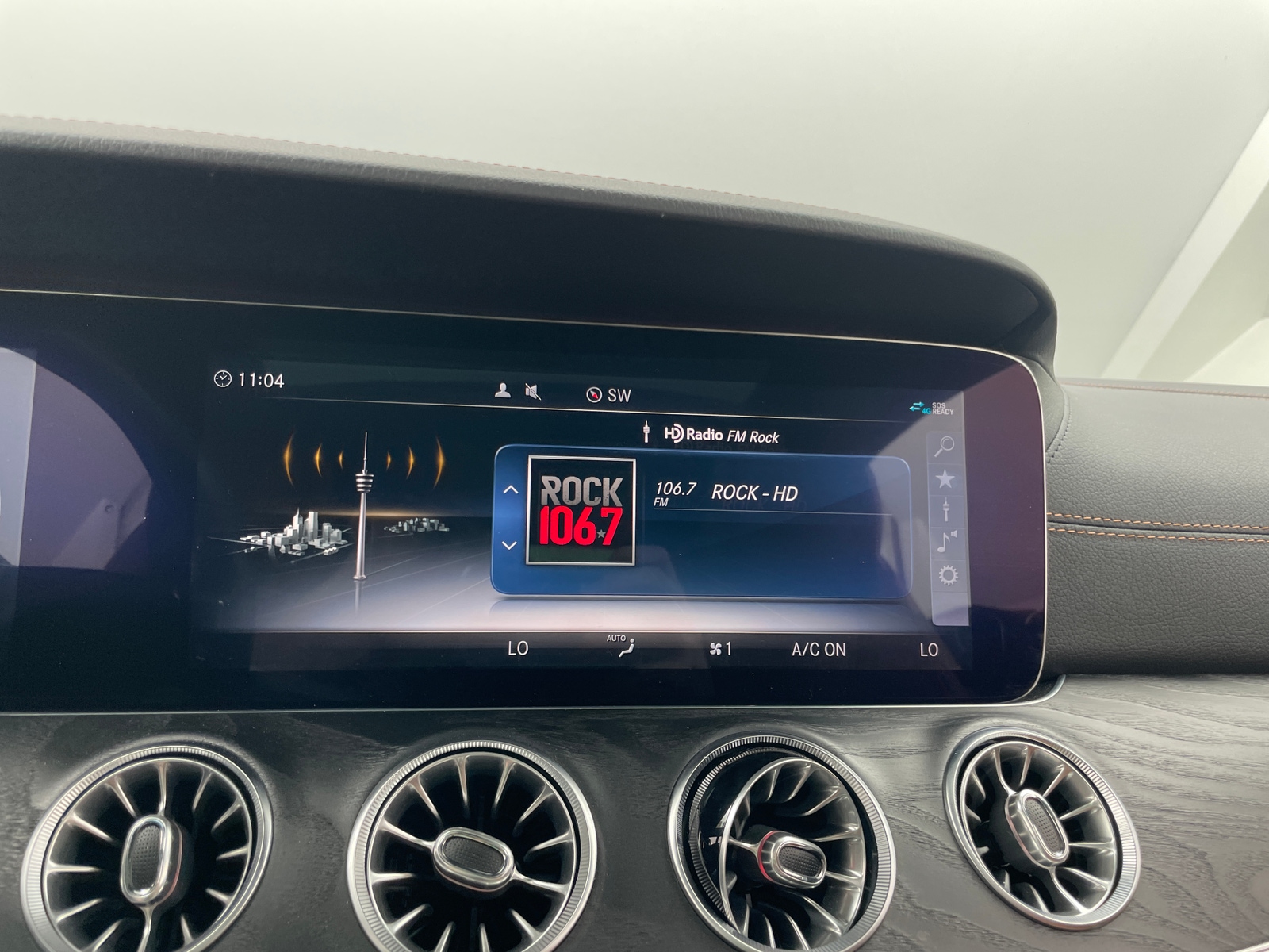 Thumbnail: 2020 Mercedes-Benz E-Class - 2