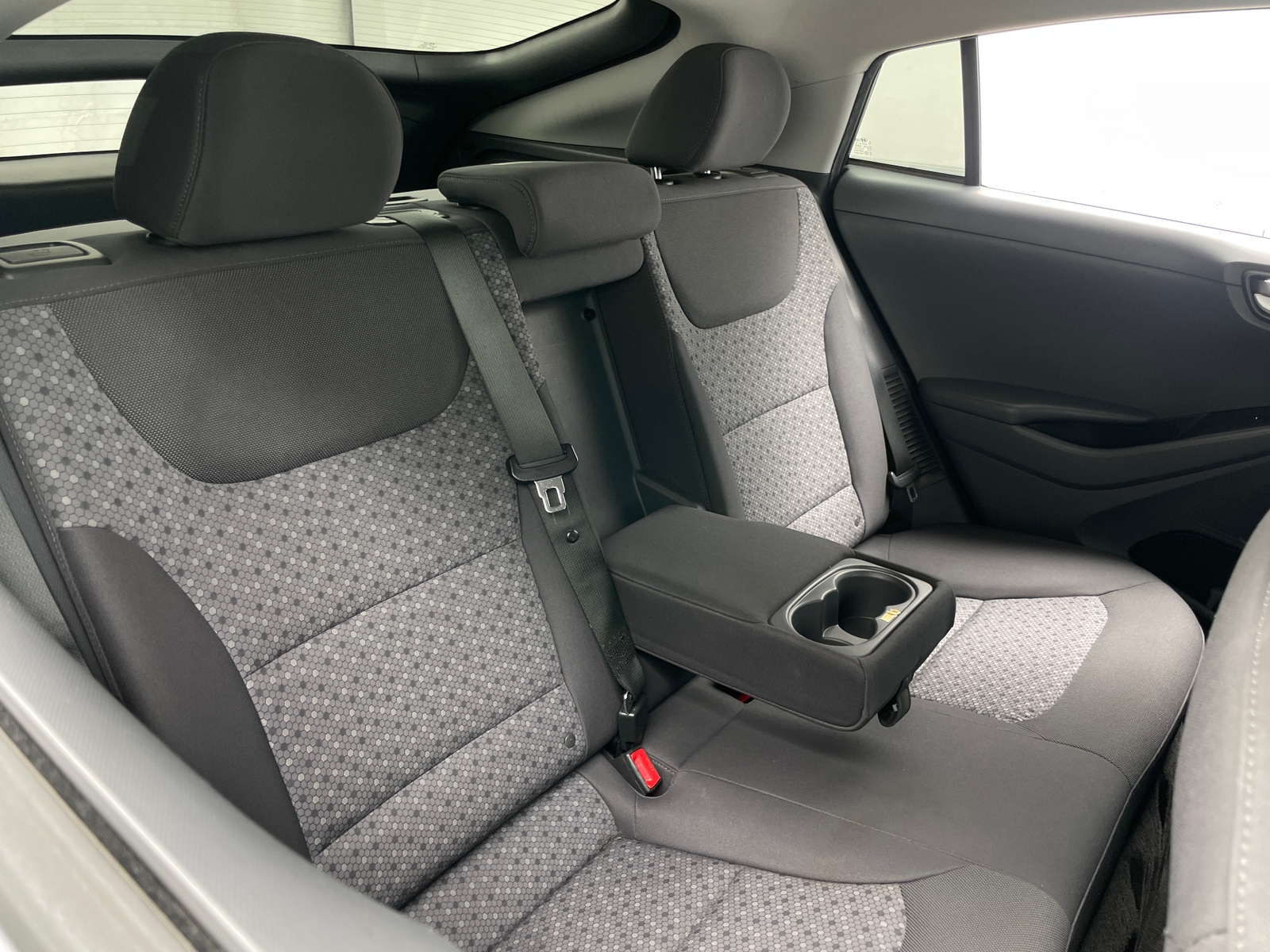 Thumbnail: 2019 Hyundai Ioniq - 6
