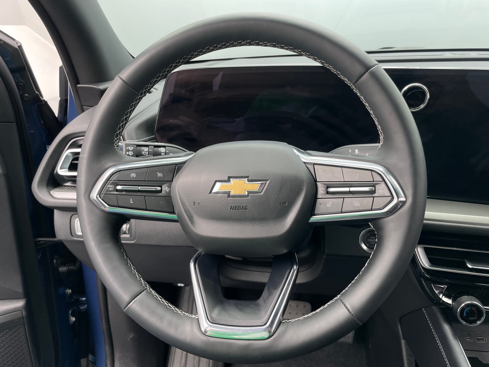 Thumbnail: 2024 Chevrolet Traverse - 5