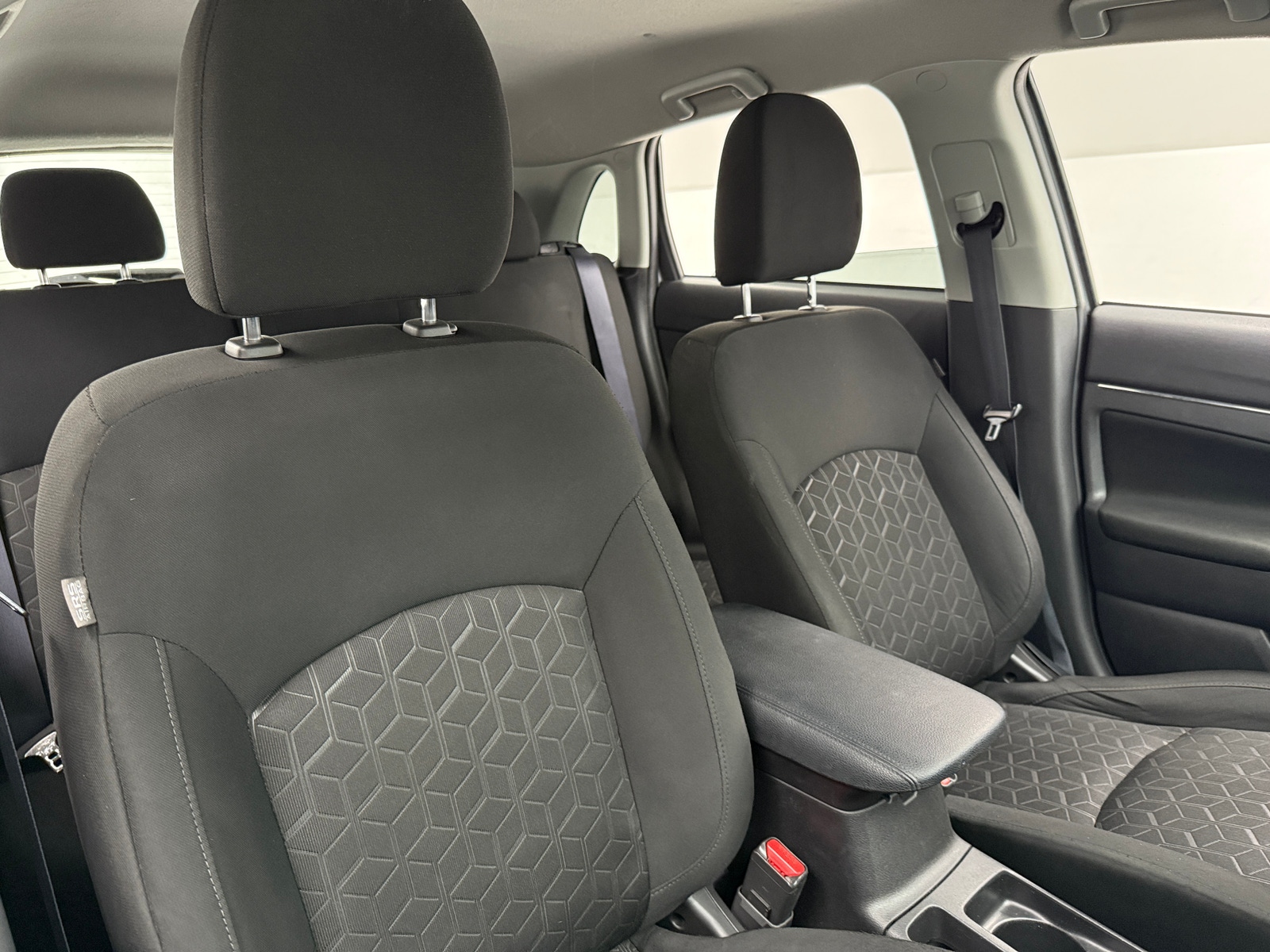 Thumbnail: 2021 Mitsubishi Outlander Sport - 2