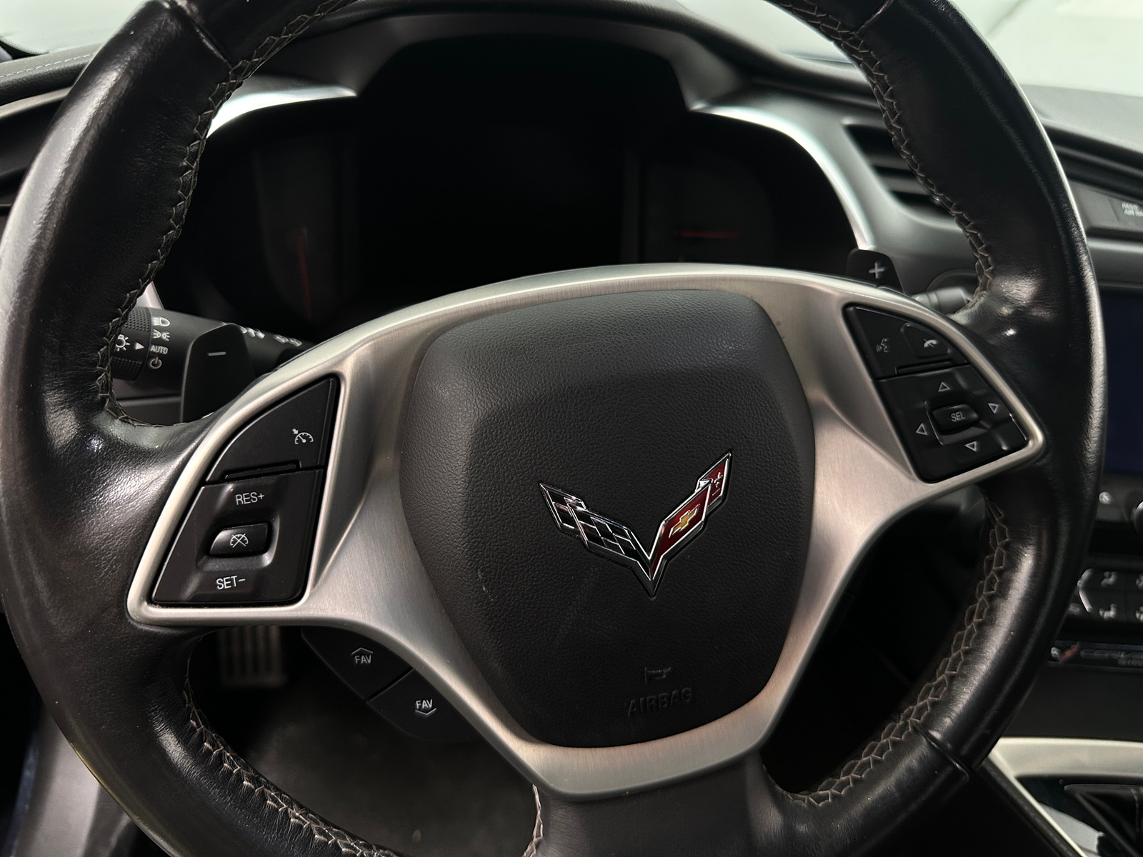 Thumbnail: 2015 Chevrolet Corvette - 3