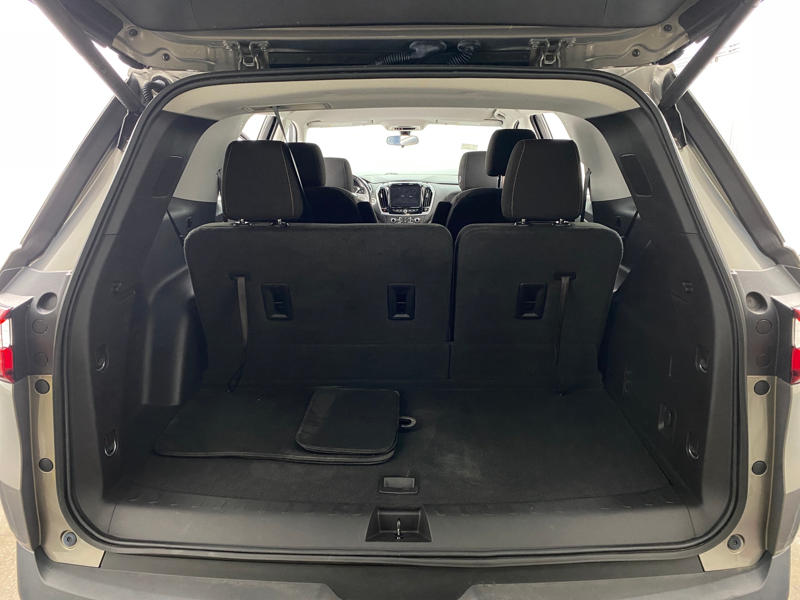 Thumbnail: 2019 Chevrolet Traverse - 7