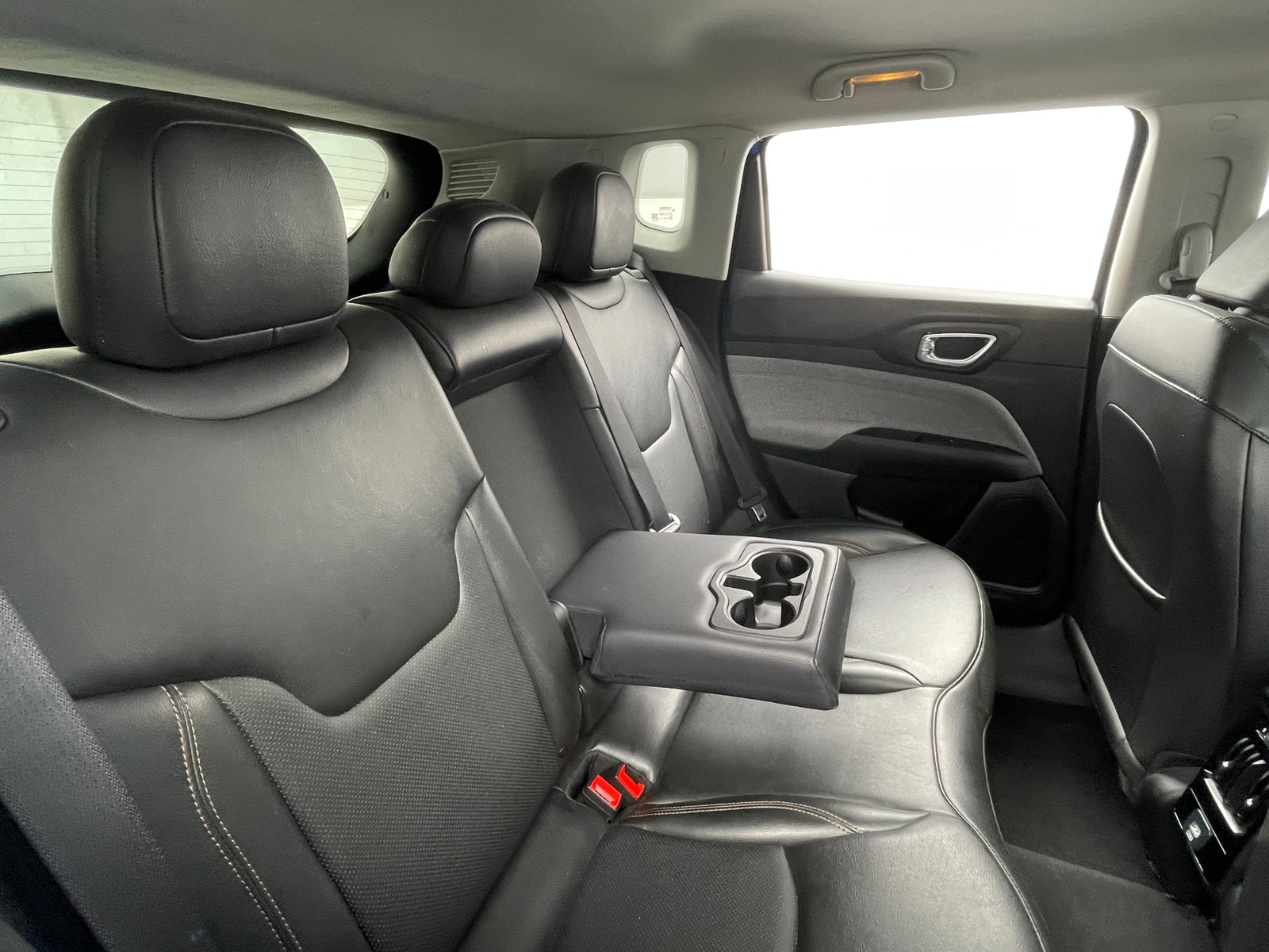 Thumbnail: 2022 Jeep Compass - 6