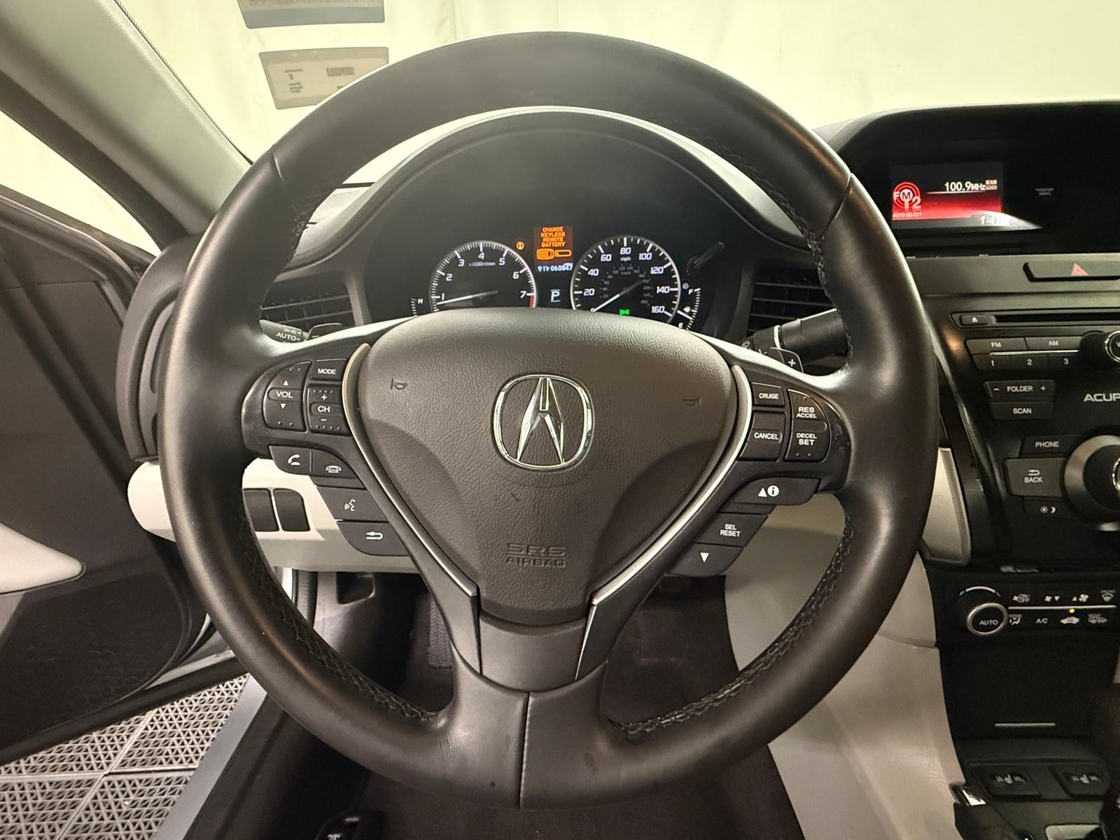 Thumbnail: 2017 Acura ILX - 4