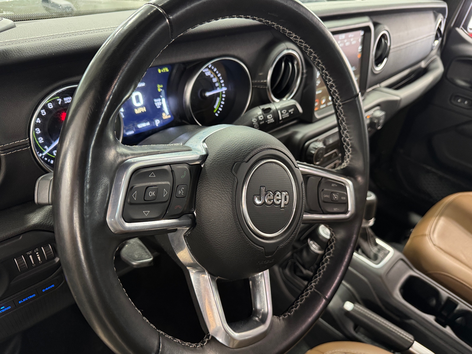 Thumbnail: 2022 Jeep Wrangler - 3