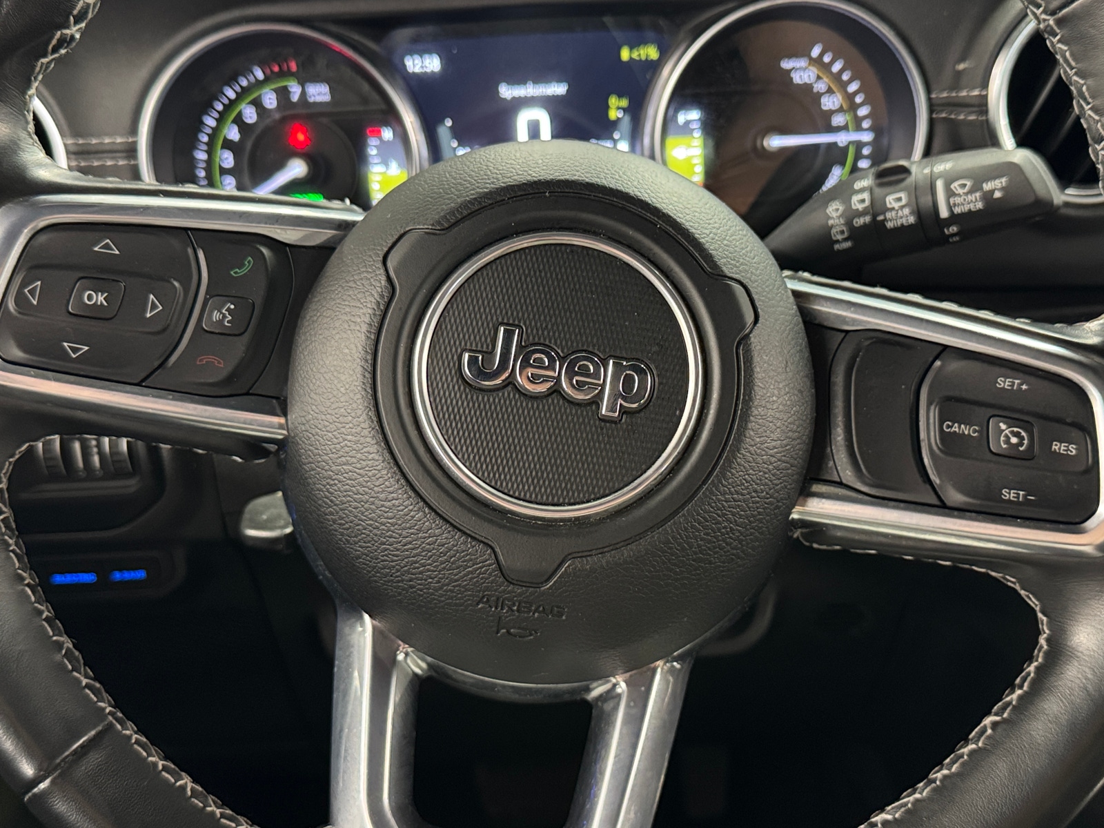 Thumbnail: 2022 Jeep Wrangler - 5