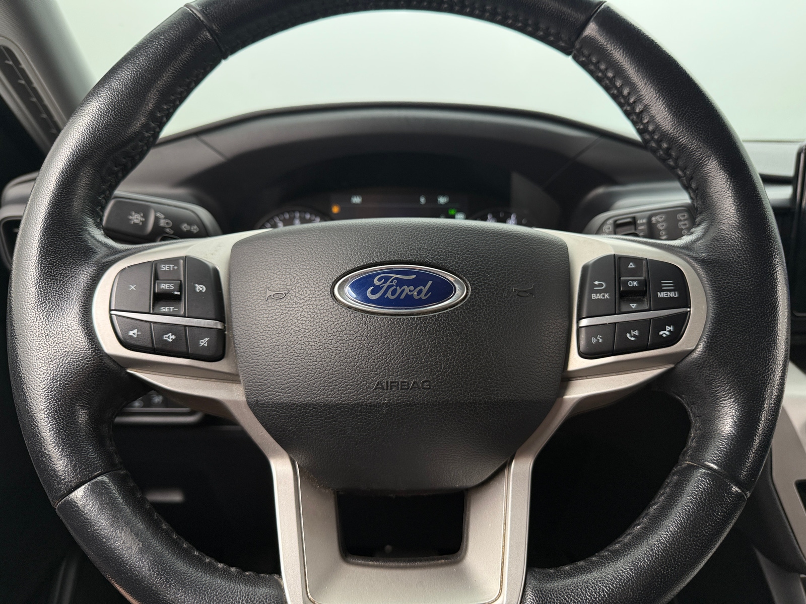 Thumbnail: 2020 Ford Explorer - 5