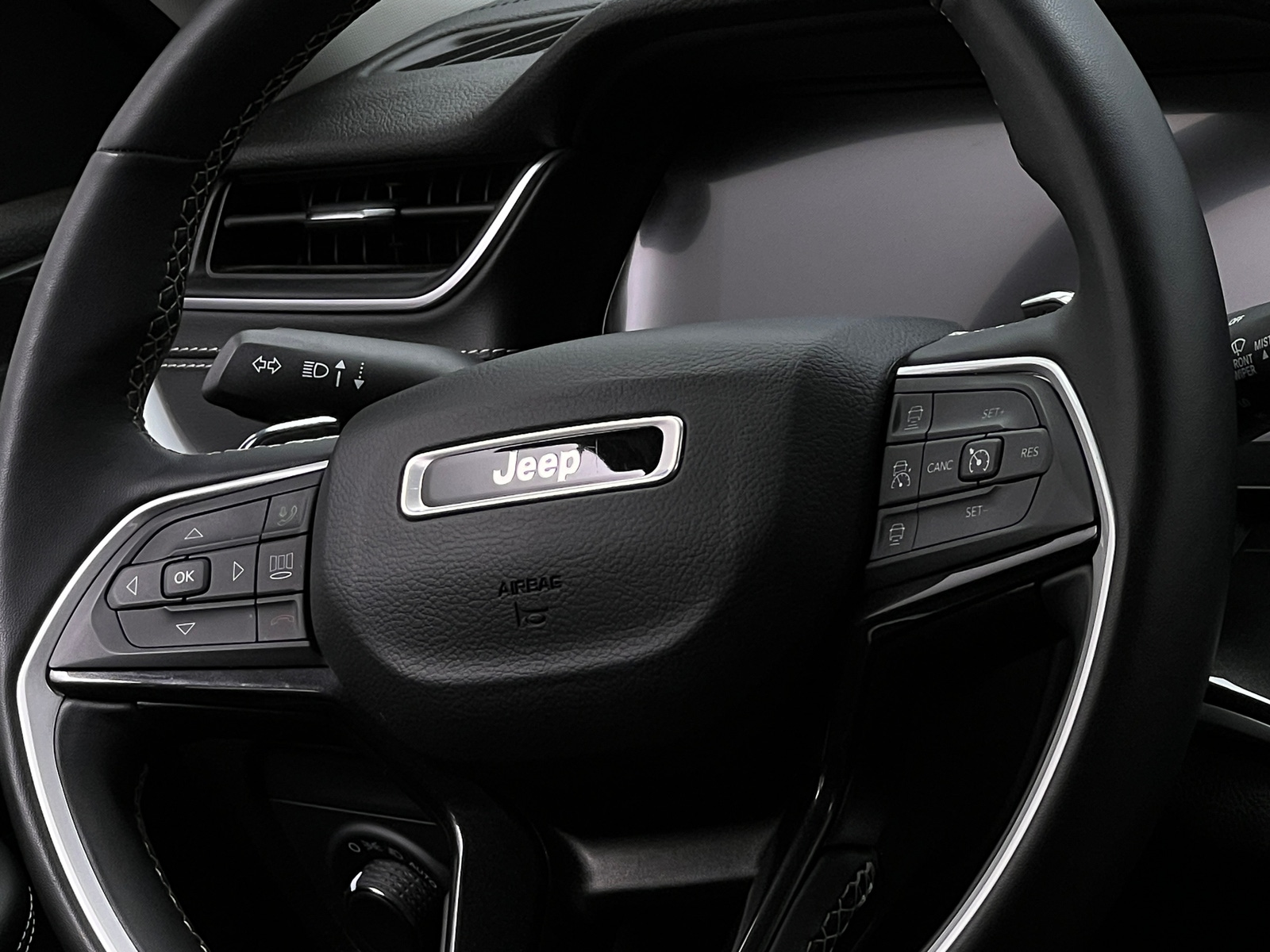 Thumbnail: 2022 Jeep Grand Cherokee L - 5