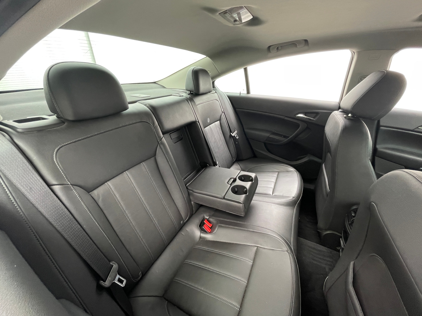 Thumbnail: 2011 Buick Regal - 5