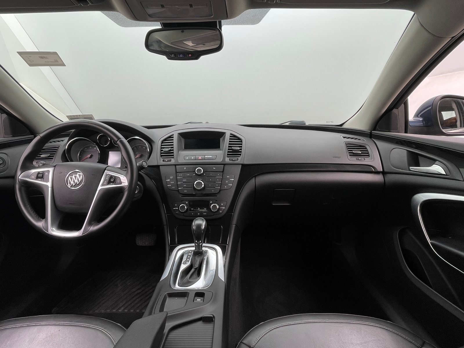 Thumbnail: 2011 Buick Regal - 2