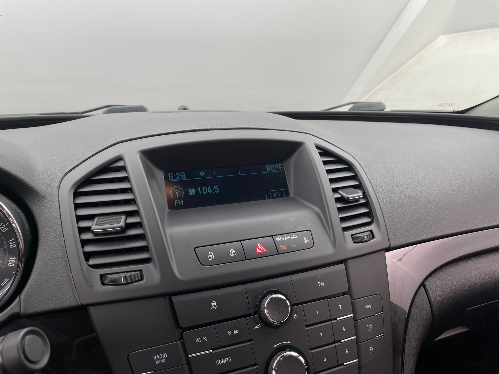 Thumbnail: 2011 Buick Regal - 3