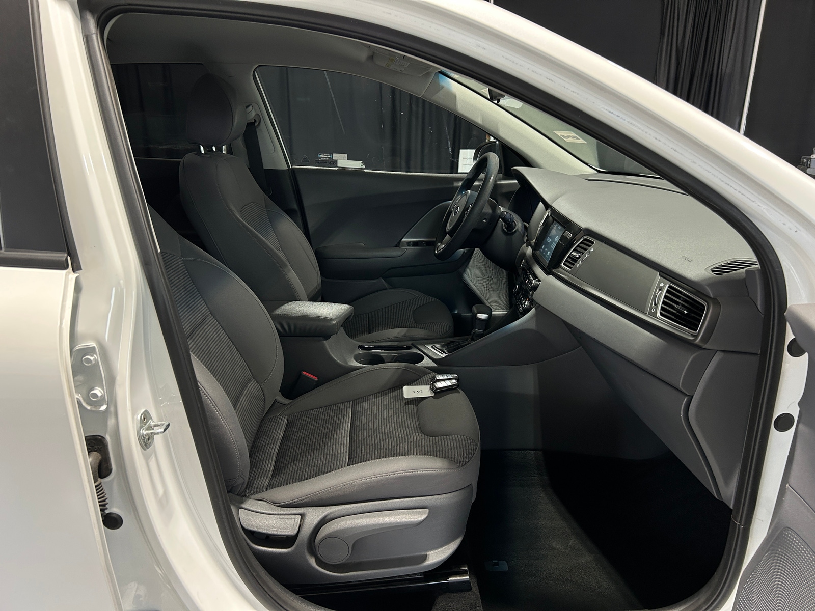 Thumbnail: 2019 Kia Niro - 2