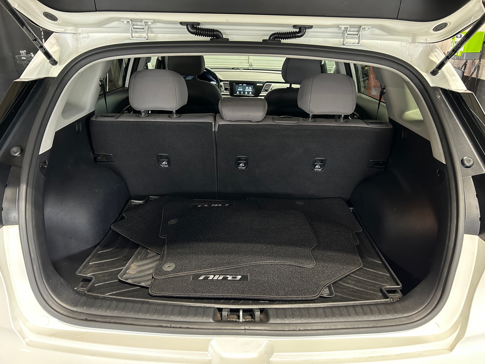 Thumbnail: 2019 Kia Niro - 7
