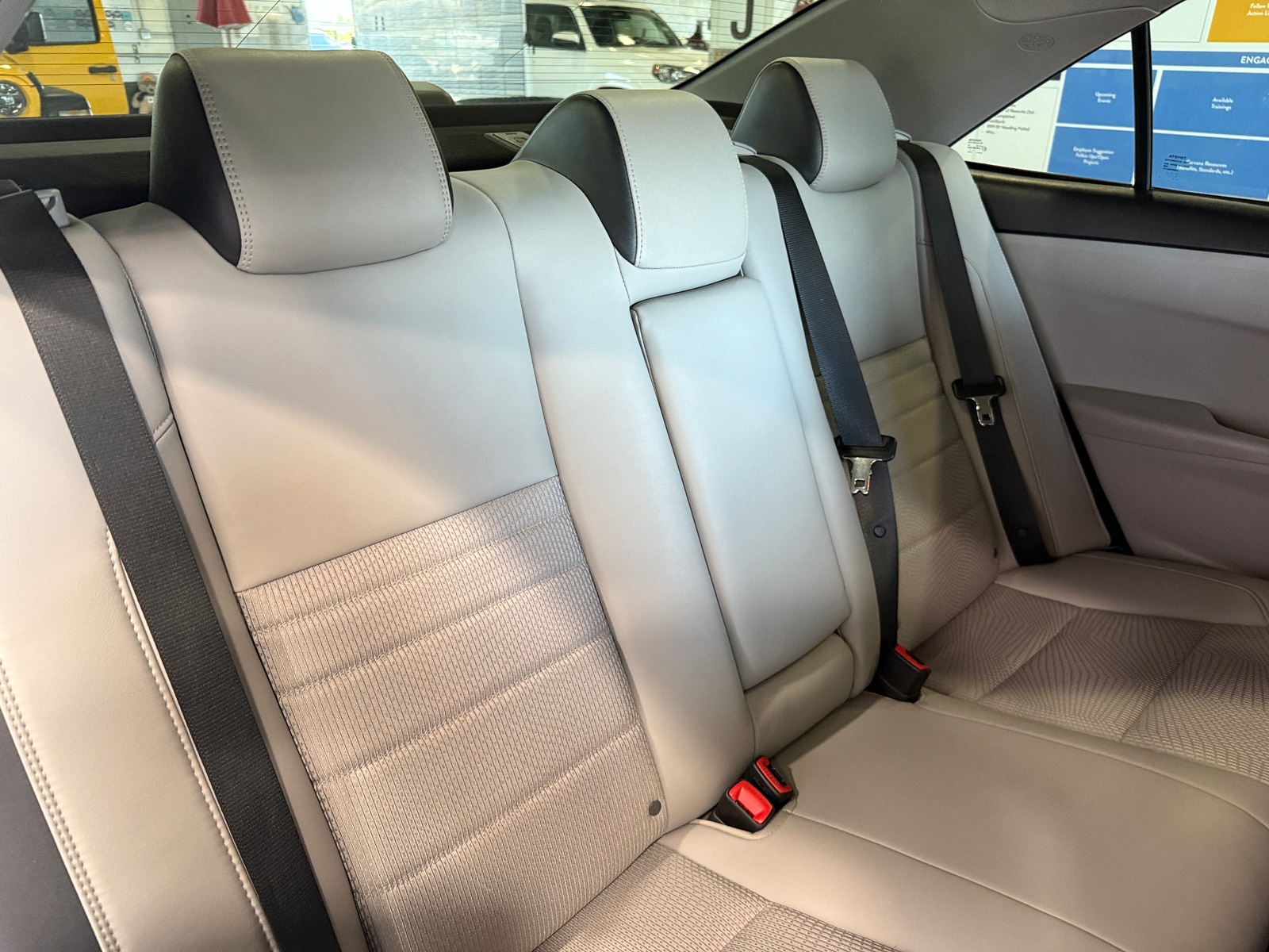 Thumbnail: 2017 Toyota Camry - 6