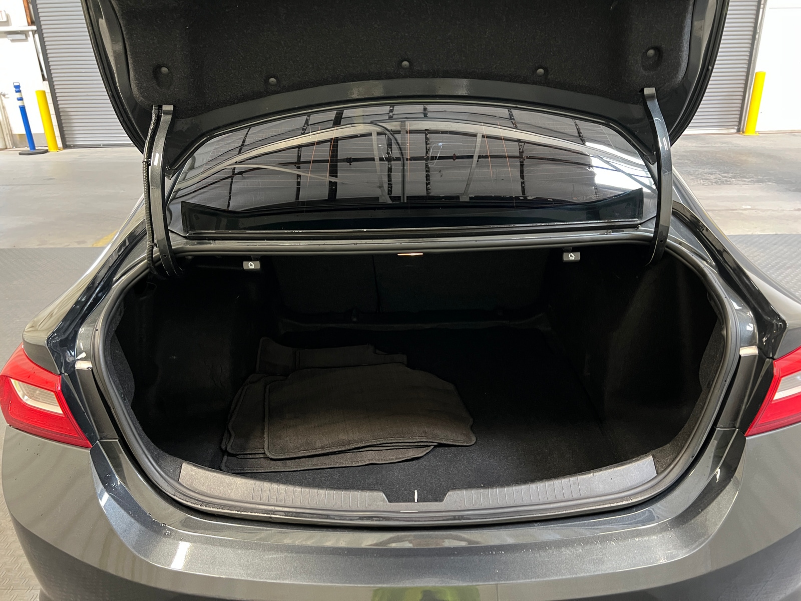 Thumbnail: 2018 Chevrolet Malibu - 7