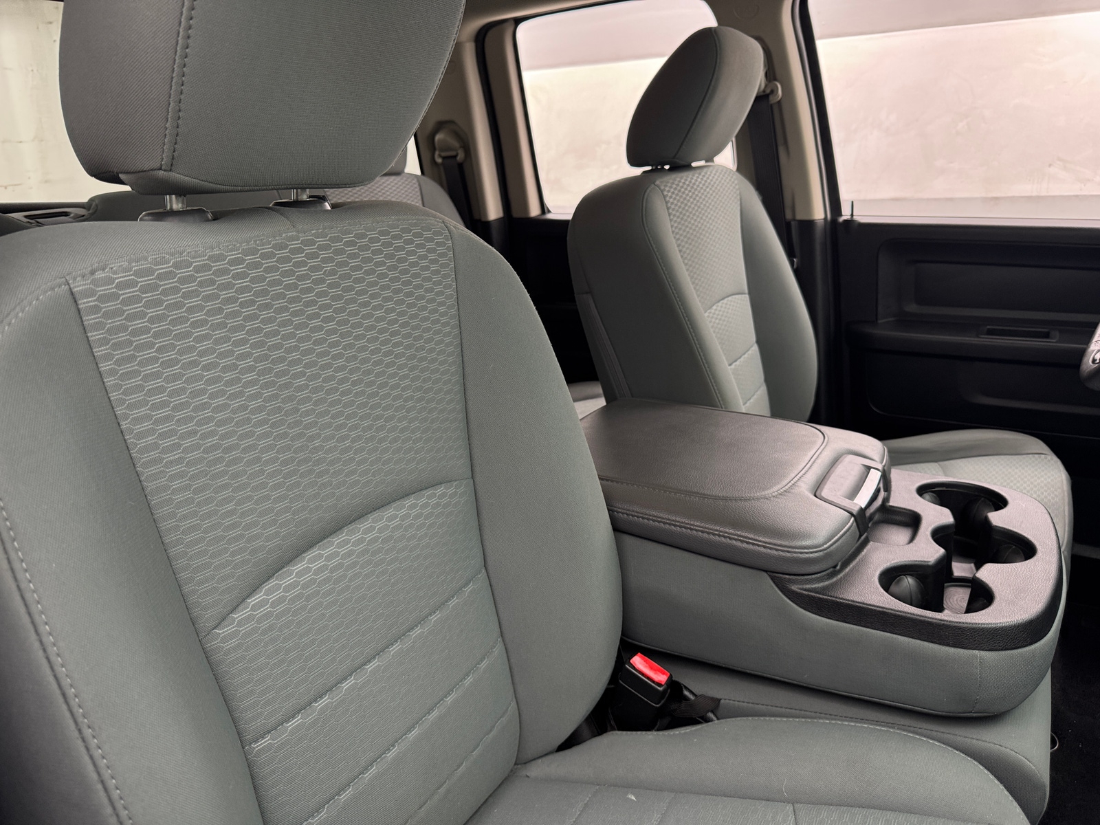 Thumbnail: 2019 RAM 1500 Classic - 2