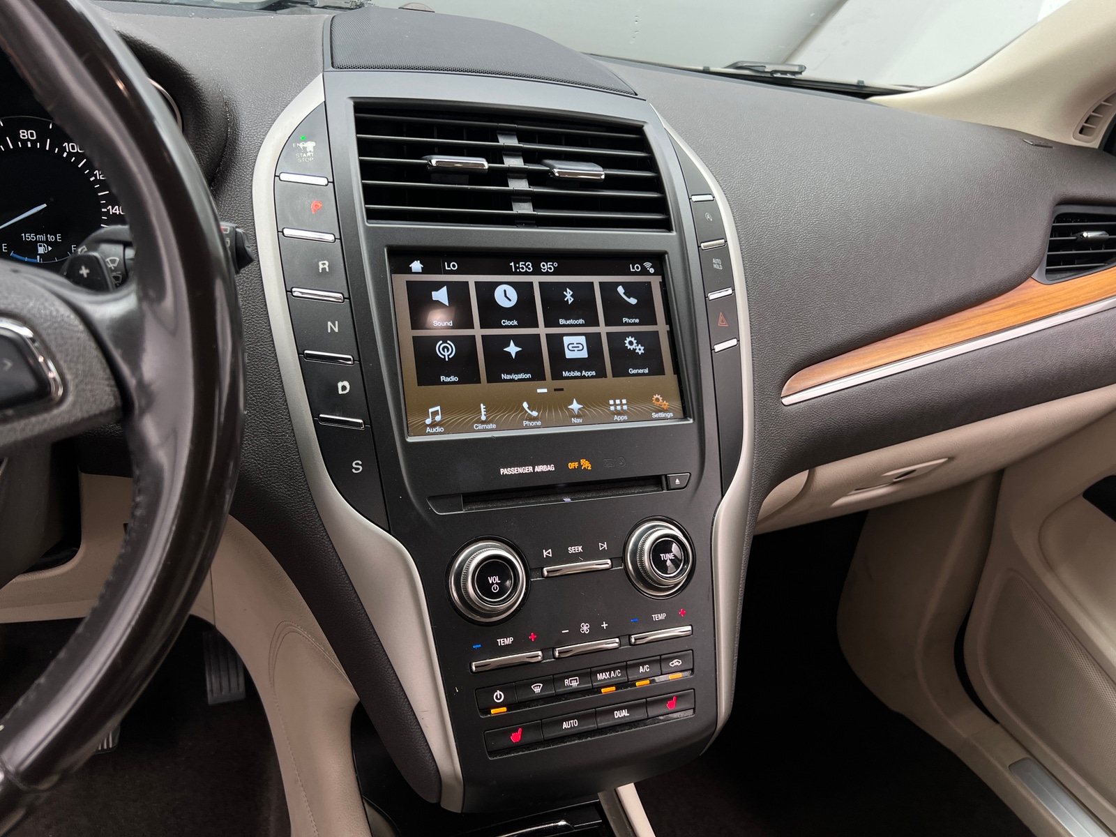 Thumbnail: 2017 Lincoln MKC - 3