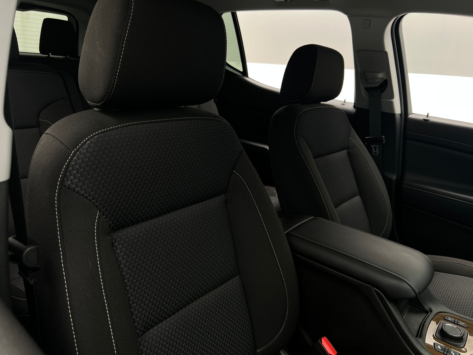 Thumbnail: 2023 GMC Acadia - 2
