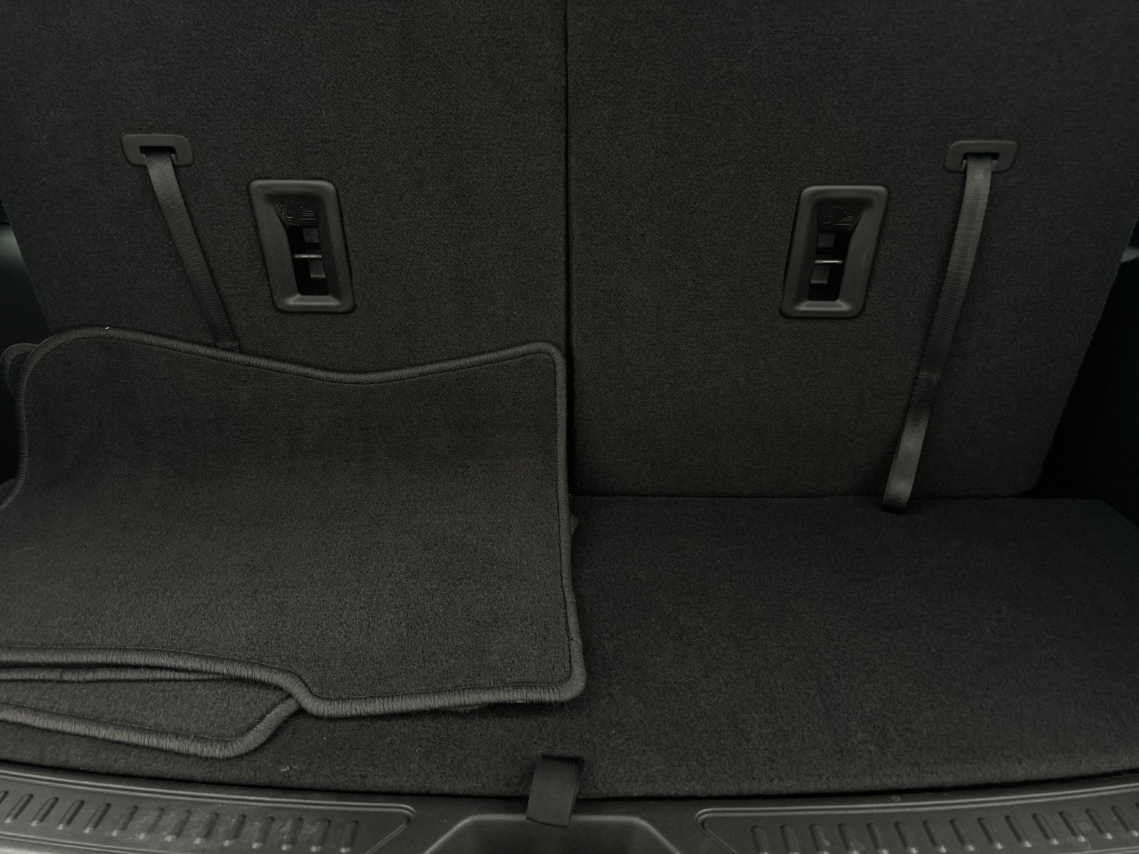 Thumbnail: 2023 GMC Acadia - 7