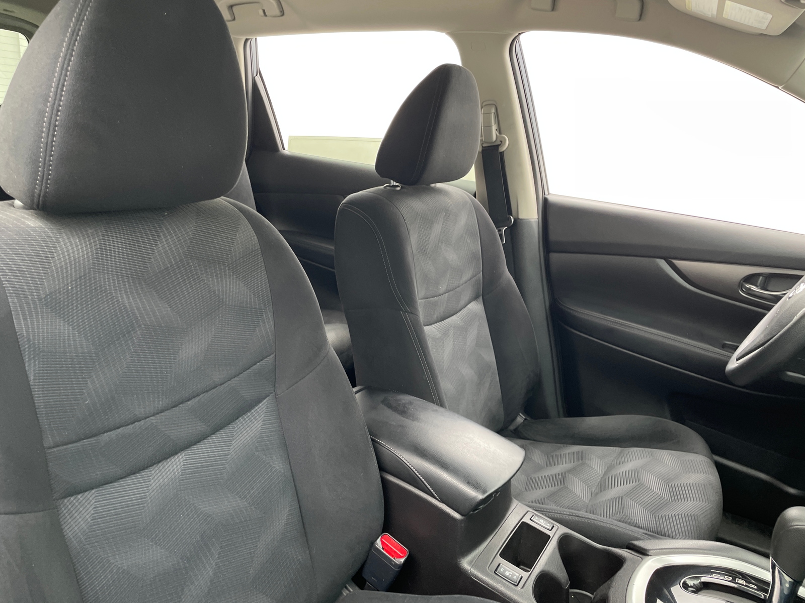 Thumbnail: 2015 Nissan Rogue - 2