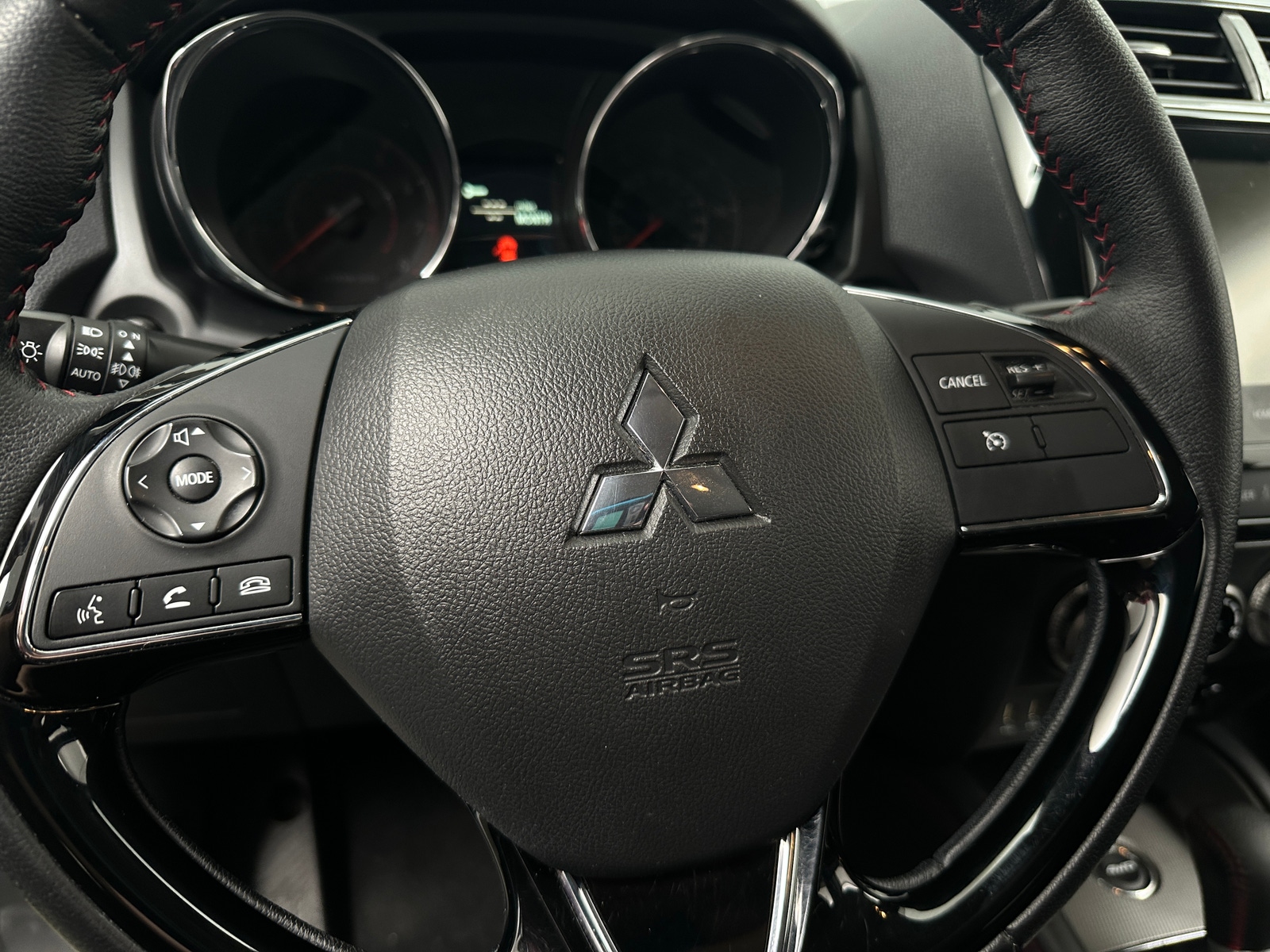 Thumbnail: 2022 Mitsubishi Outlander Sport - 5