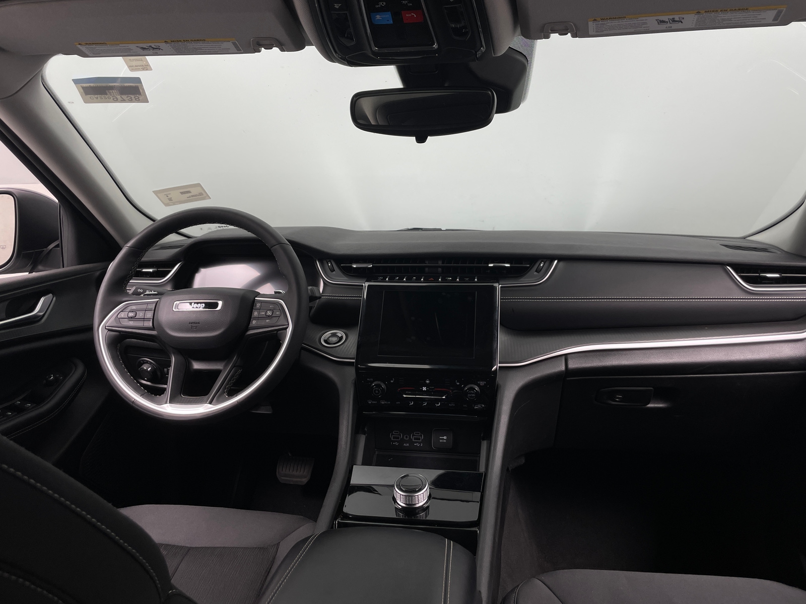 Thumbnail: 2023 Jeep Grand Cherokee L - 3