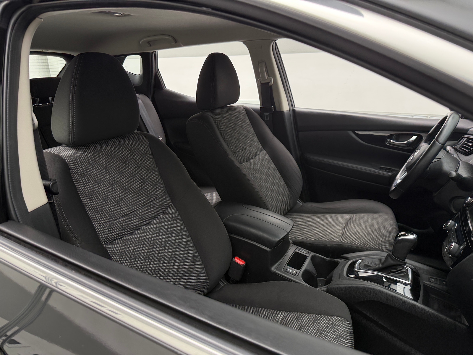 Thumbnail: 2019 Nissan Rogue Sport - 2