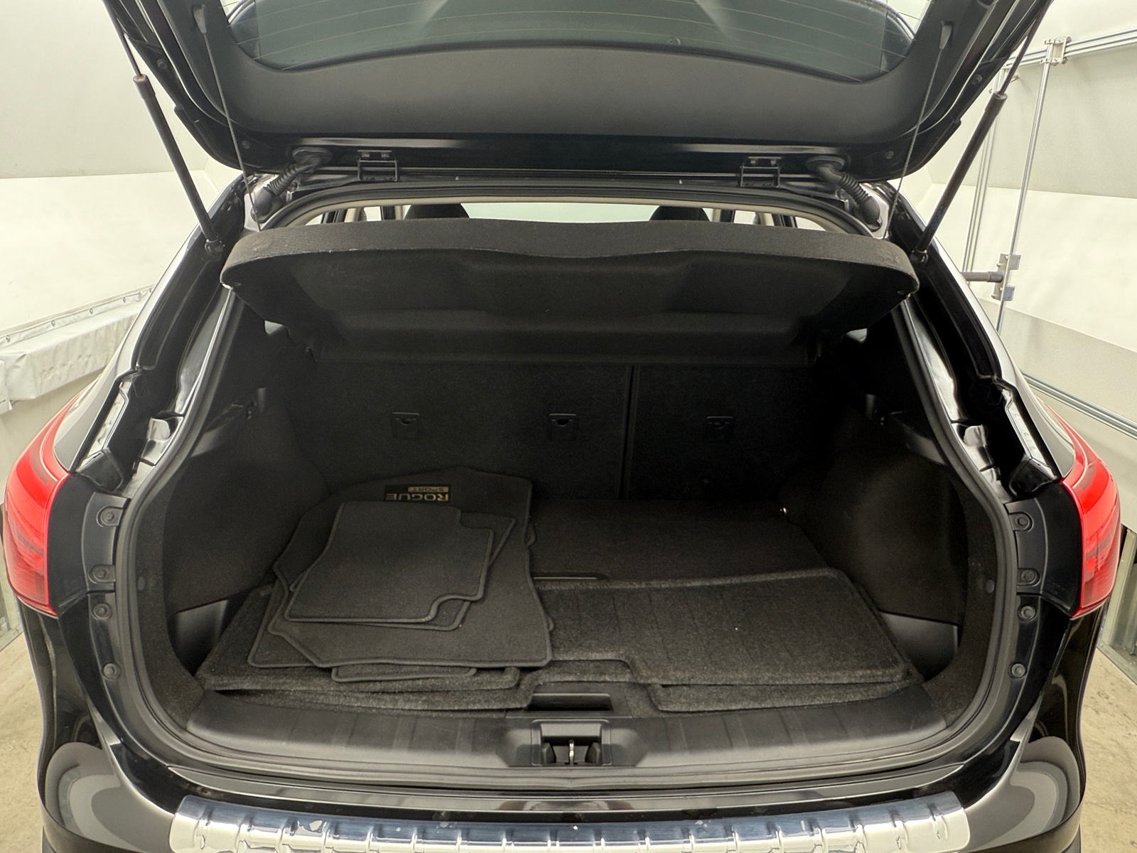 Thumbnail: 2019 Nissan Rogue Sport - 7