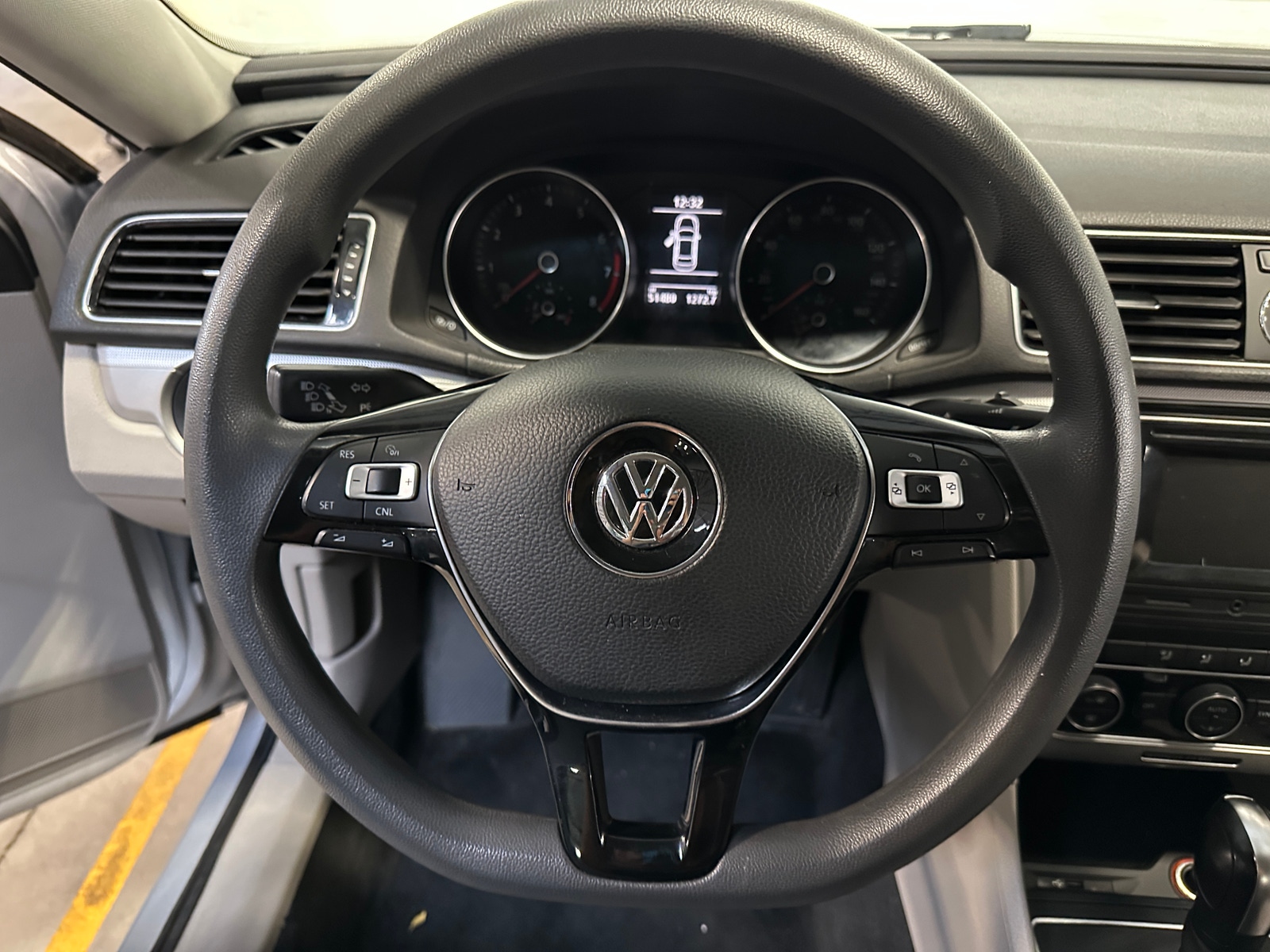 Thumbnail: 2016 Volkswagen Passat - 5