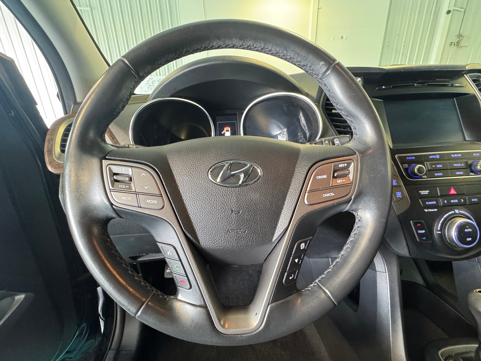 Thumbnail: 2018 Hyundai Santa Fe - 4
