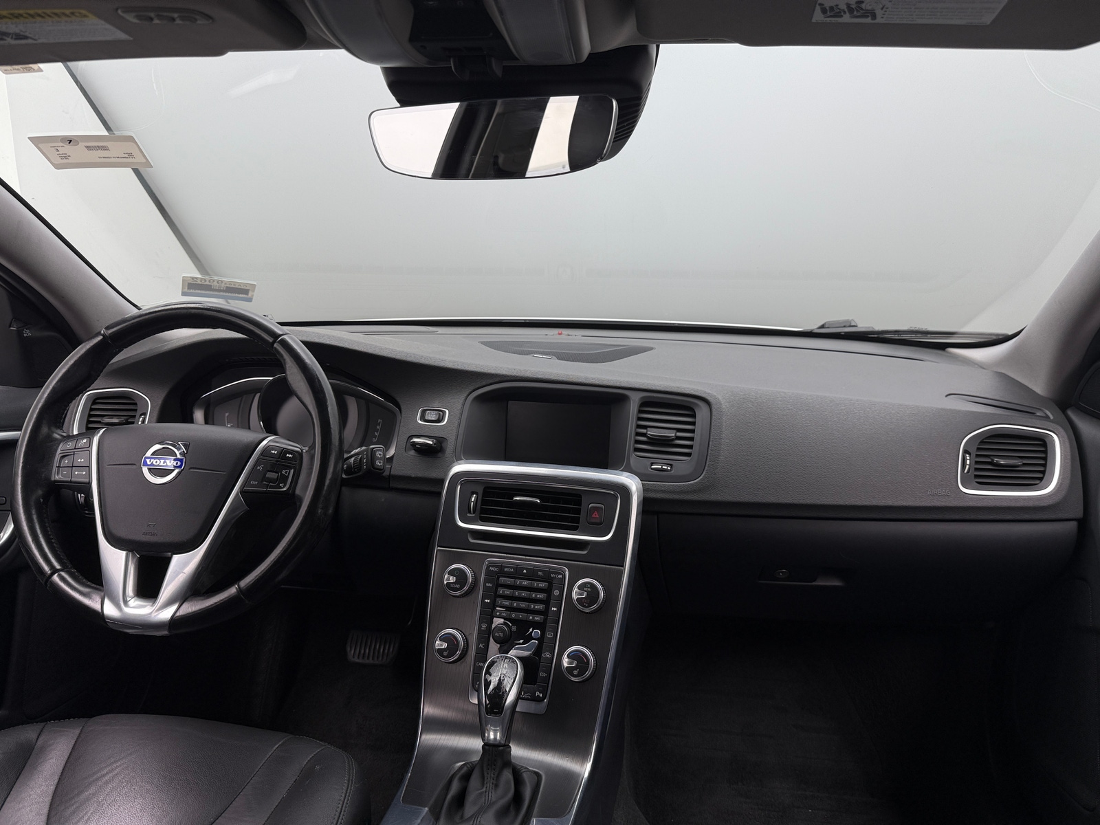 Thumbnail: 2015 Volvo V60 - 2