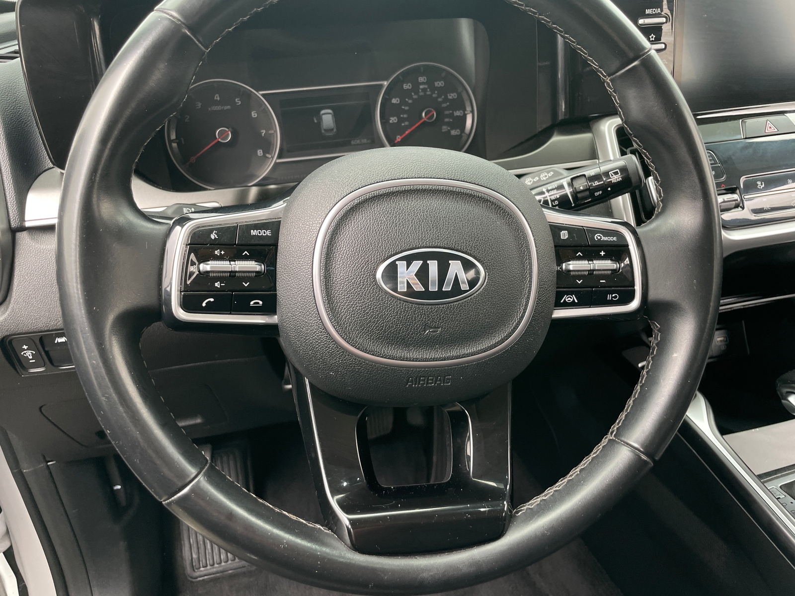 Thumbnail: 2021 Kia Sorento - 4