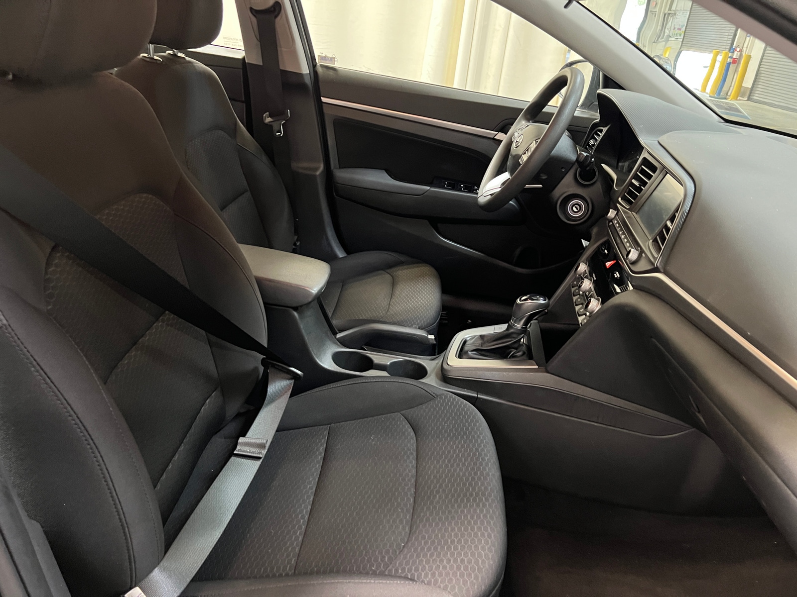 Thumbnail: 2020 Hyundai Elantra - 2