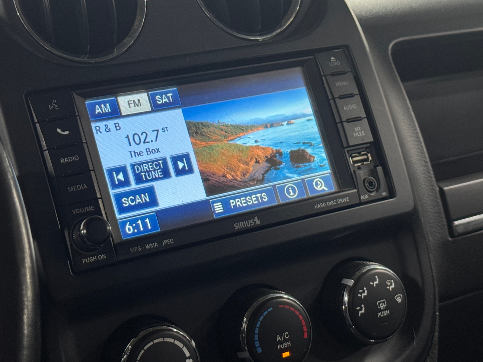 Thumbnail: 2016 Jeep Patriot - 3