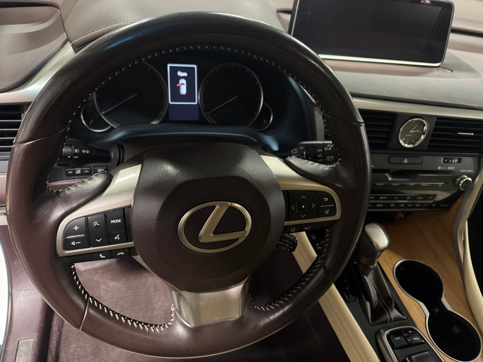 Thumbnail: 2019 Lexus RX - 4