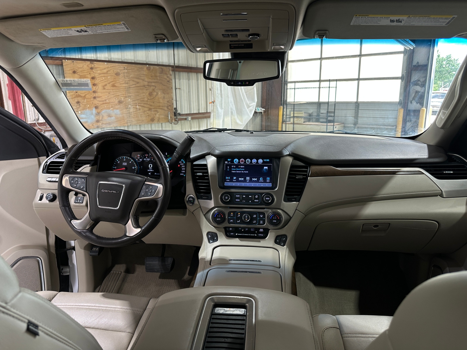 Thumbnail: 2019 GMC Yukon XL - 2