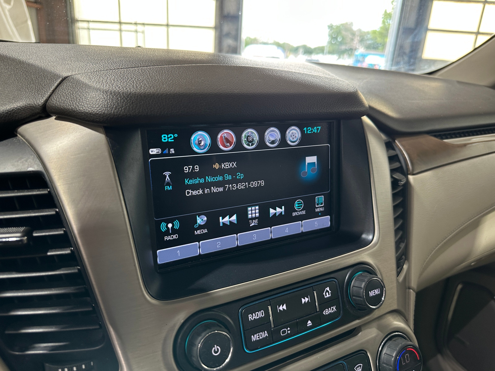 Thumbnail: 2019 GMC Yukon XL - 3