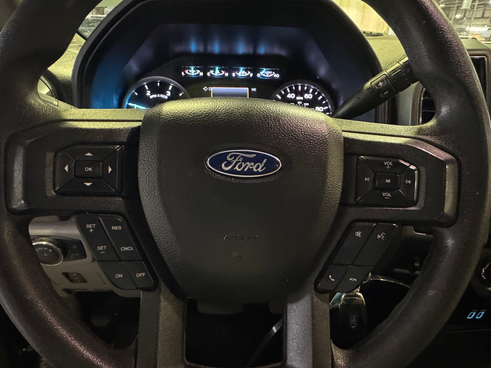 Thumbnail: 2019 Ford Econoline - 5