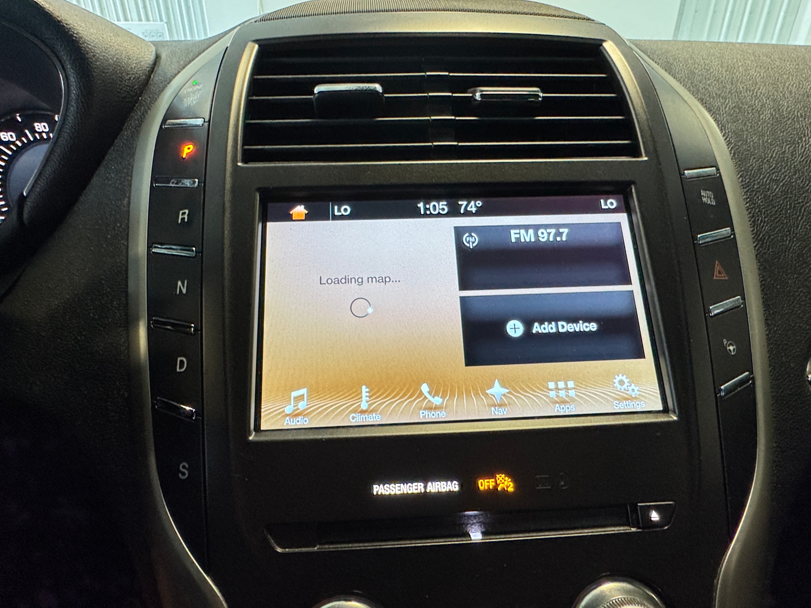 Thumbnail: 2017 Lincoln MKC - 3