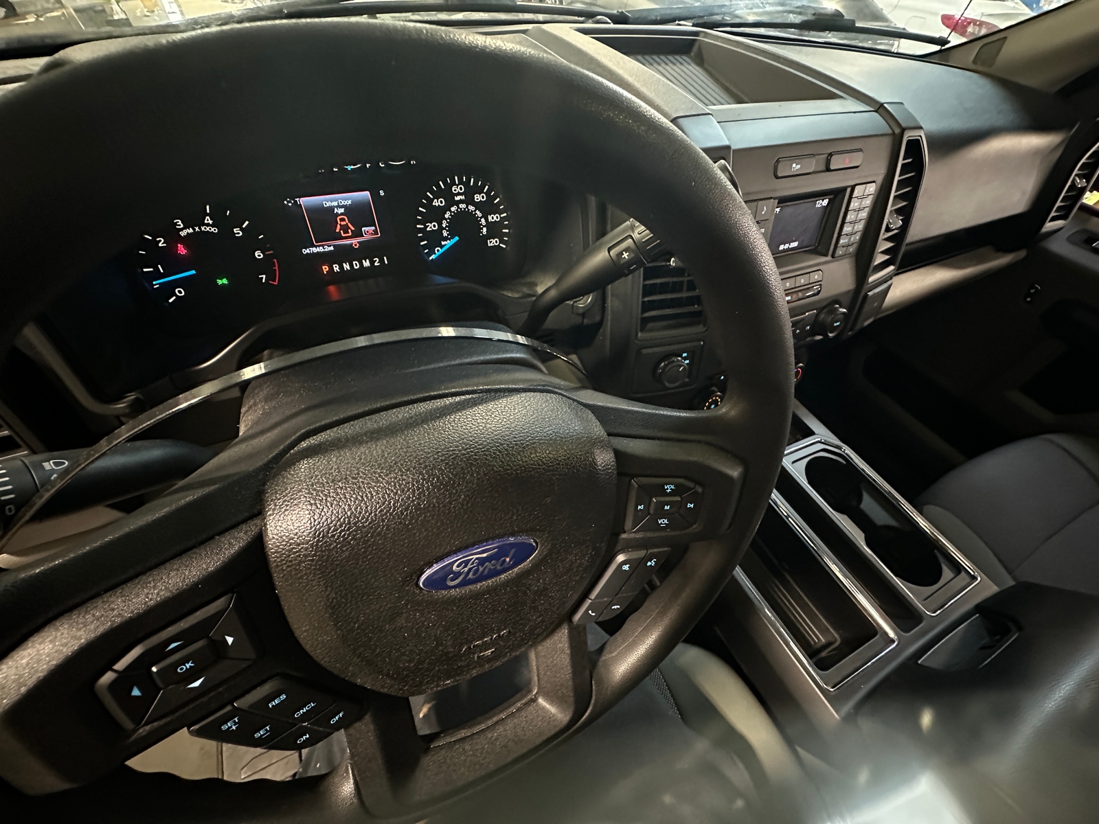 Thumbnail: 2016 Ford Econoline - 3