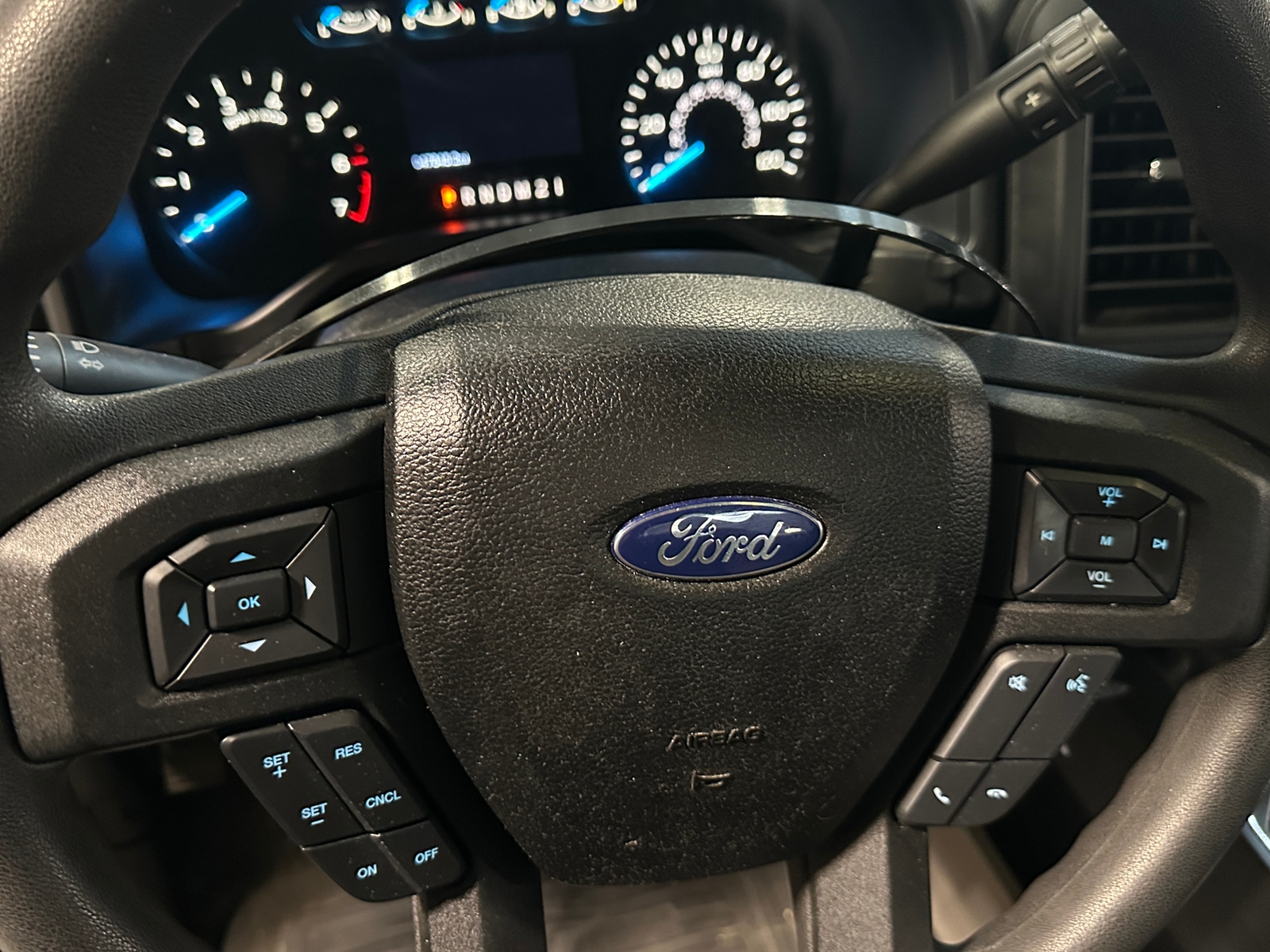 Thumbnail: 2016 Ford Econoline - 5