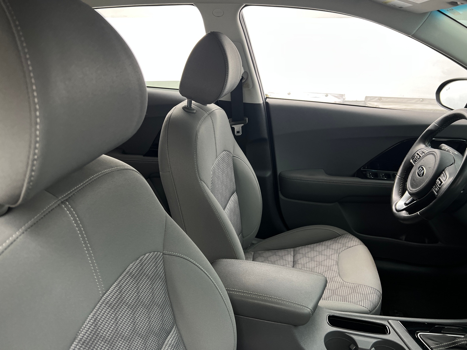 Thumbnail: 2020 Kia Niro - 2