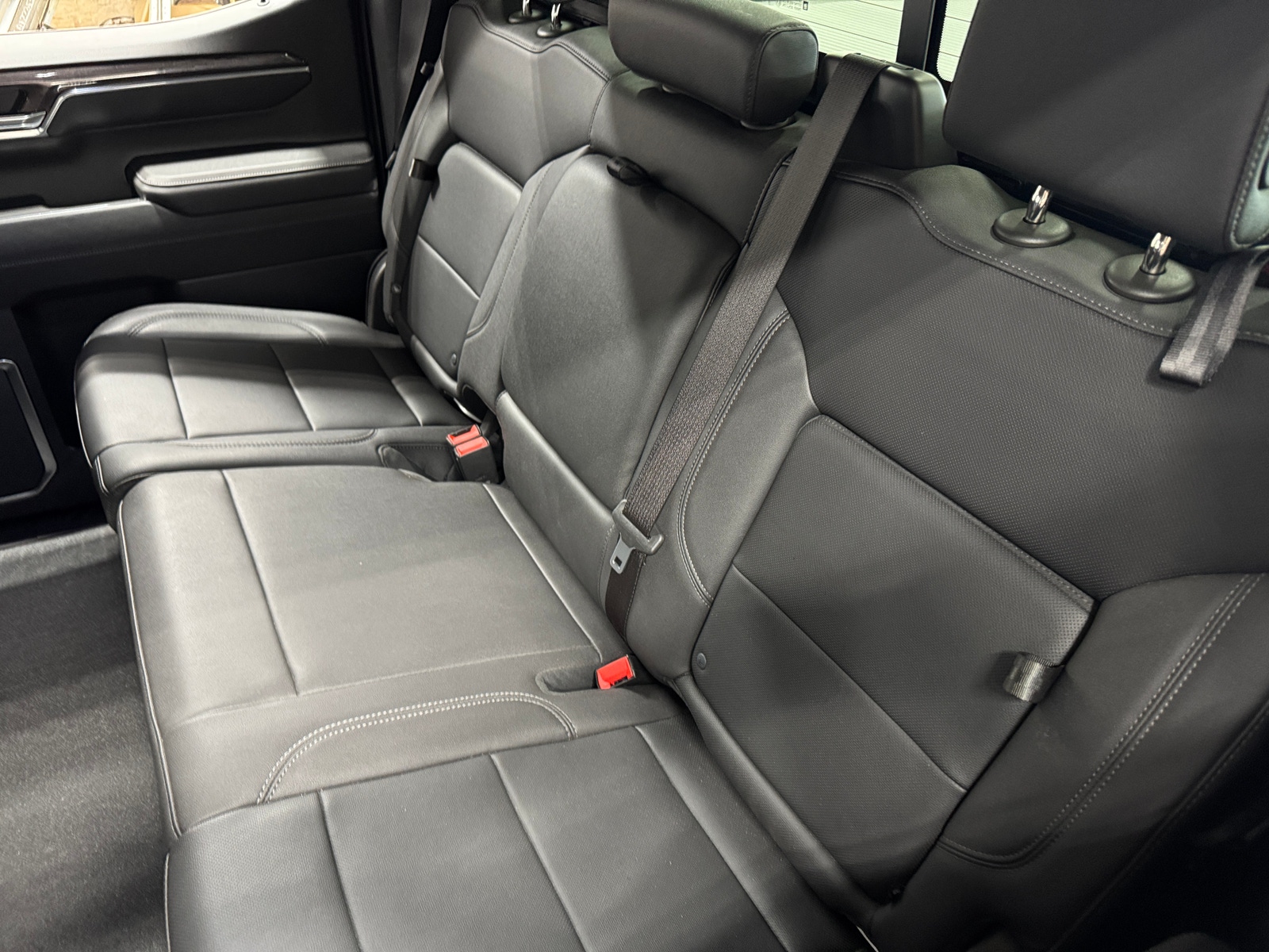 Thumbnail: 2023 Chevrolet Silverado 1500 - 5