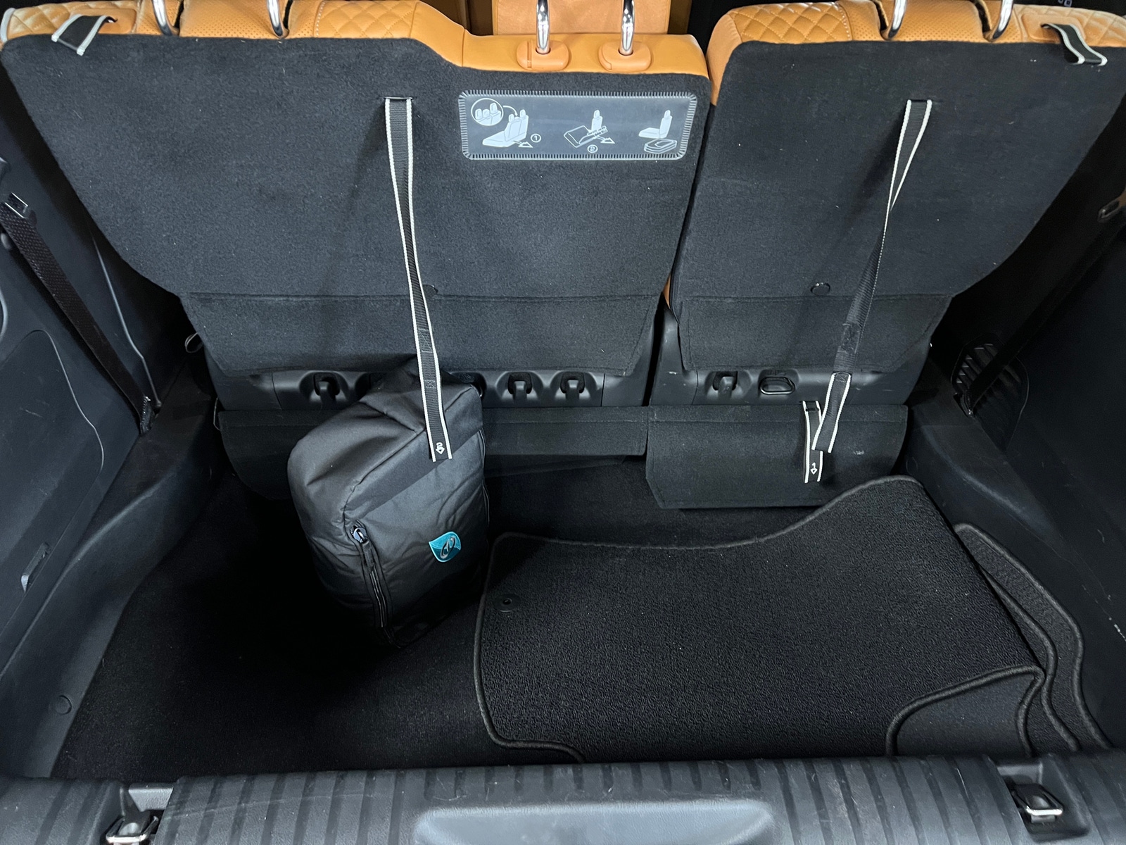 Thumbnail: 2021 Chrysler Pacifica - 6
