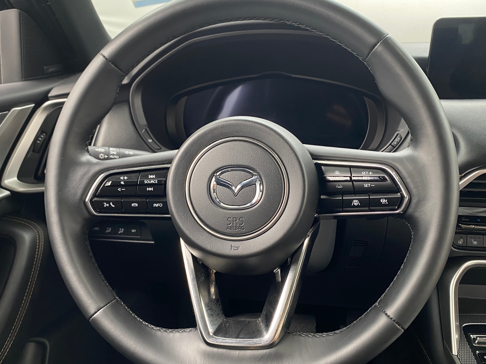Thumbnail: 2025 Mazda CX-70 - 4