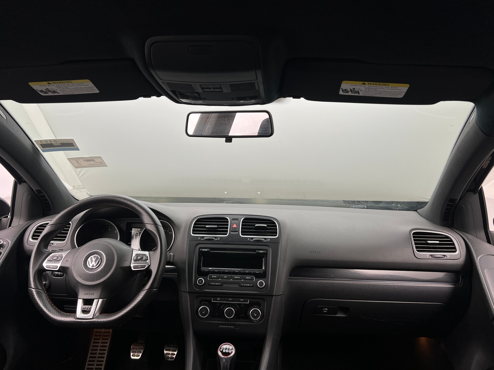 Thumbnail: 2014 Volkswagen Golf - 3