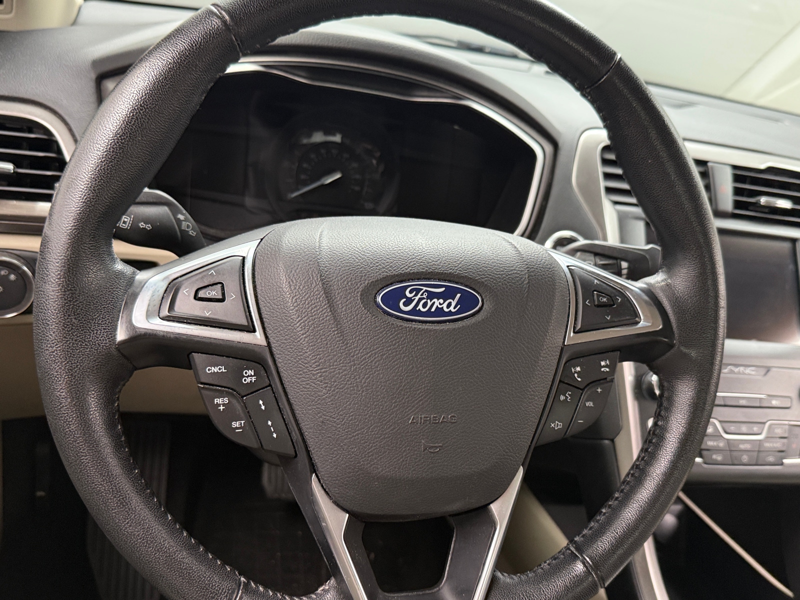 Thumbnail: 2019 Ford Fusion - 4